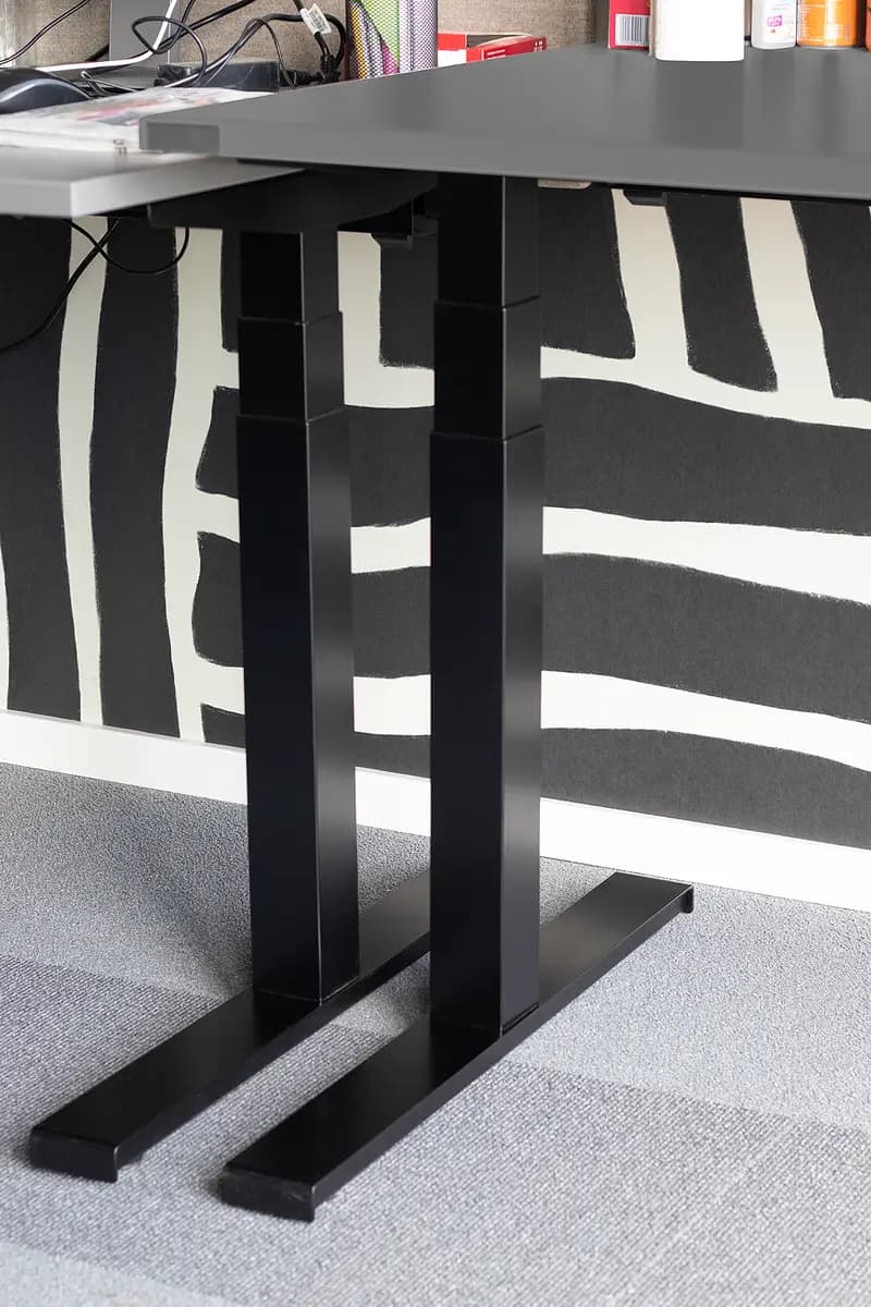 Verstellbarer Schreibtisch eModel 2.0 120cm Grau/Schiefer