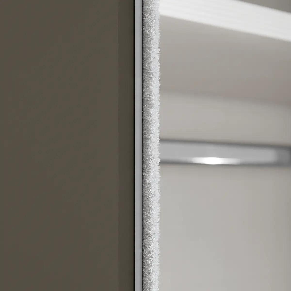 Schwebetürenschrank Typ D | Braun