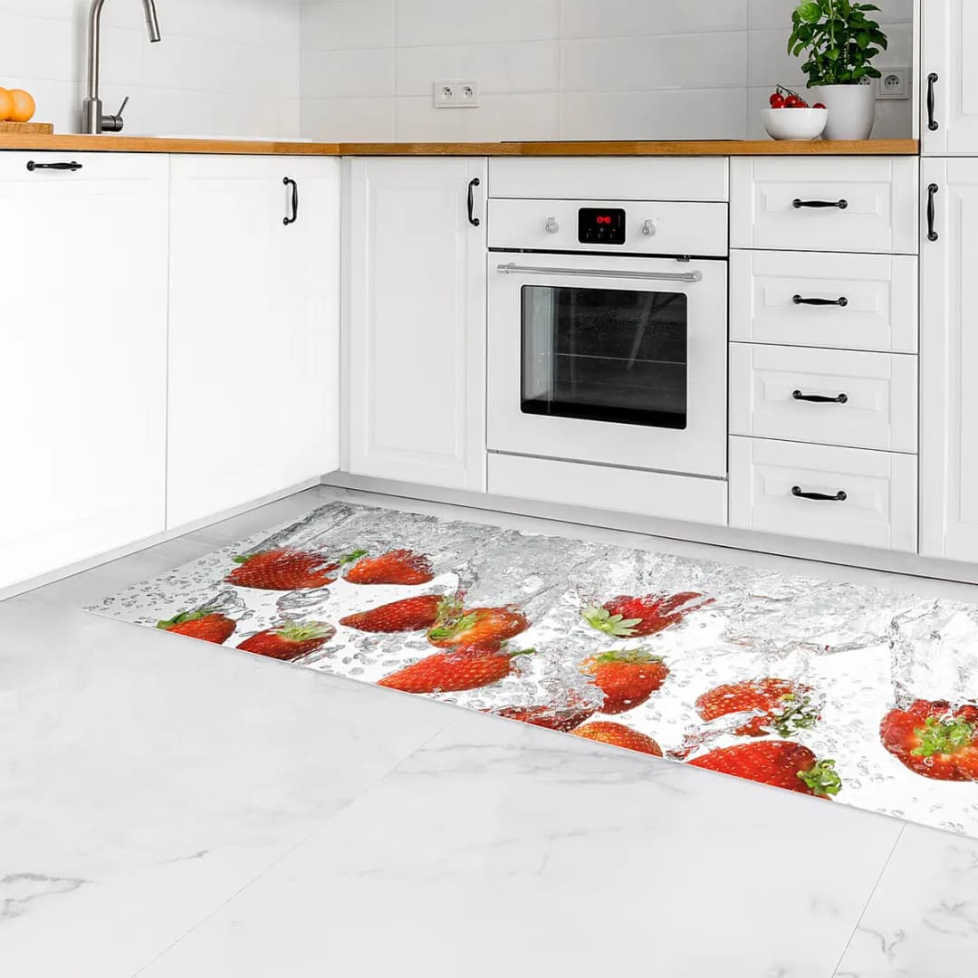 Vinylteppich Frische Erdbeeren im Wasser | Weiß