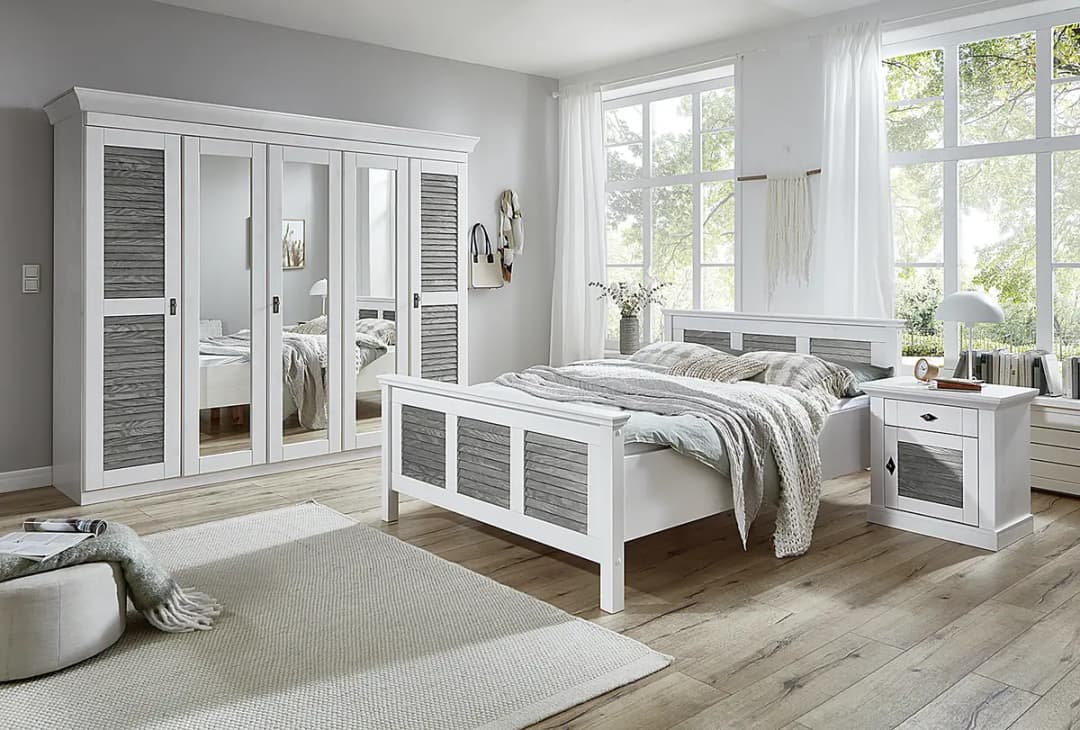 Drehtürenschrank | Holztöne