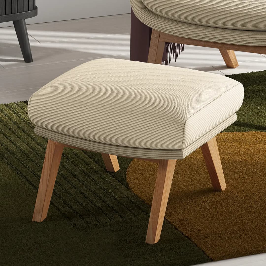 Polsterhocker mit Holzfüßen | Beige