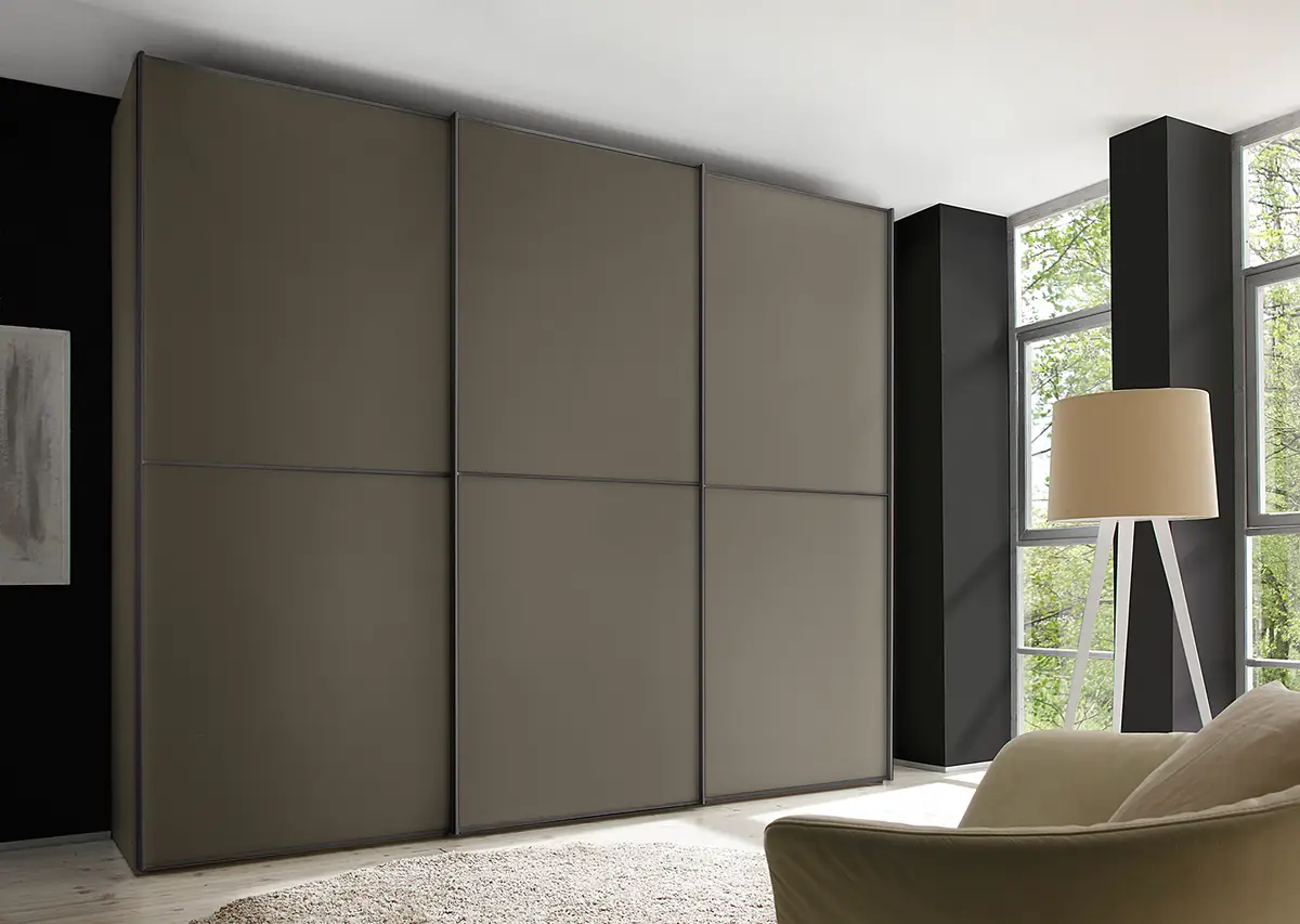 Schwebetürenschrank Typ C | Braun
