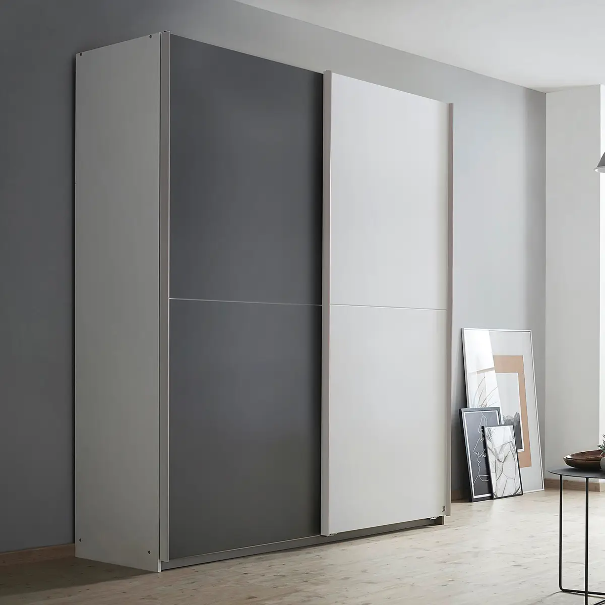 rauch Blue Schwebetürenschrank Saturn | Weiß