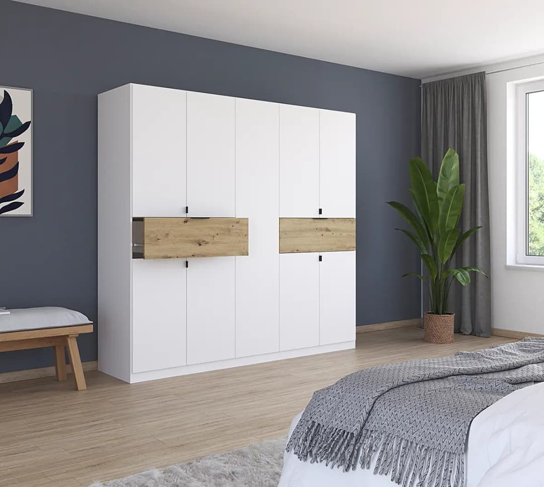 rauch Blue Drehtürenschrank Ticao | Mehrfarbig