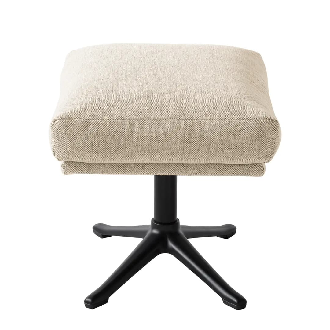 Studio Copenhagen Polsterhocker mit Kreuzfuß | Beige
