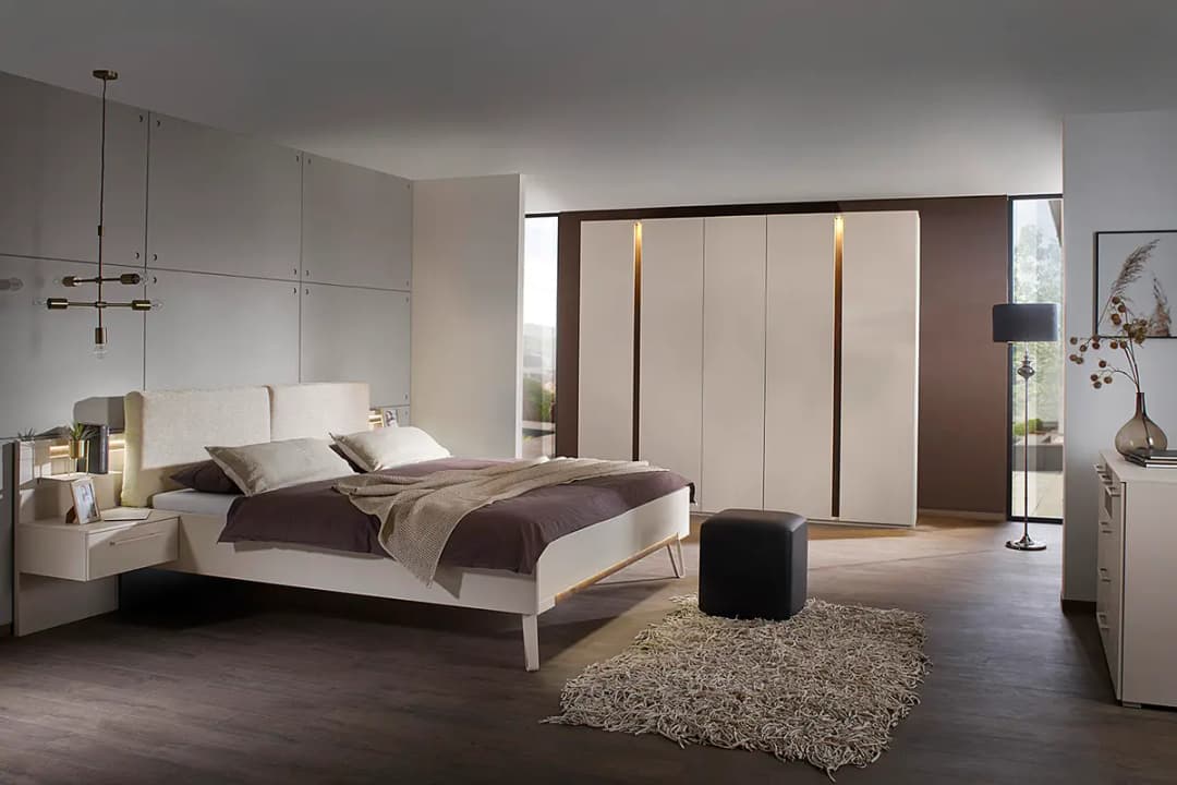 rauch Orange Drehtürenschrank Luana | Holztöne