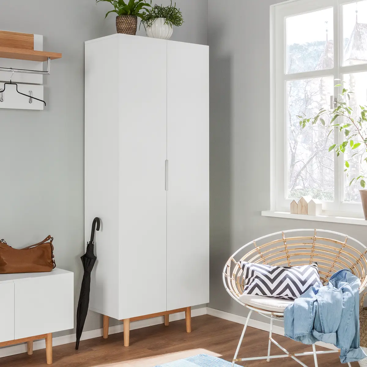 Garderobenschrank LINDHOLM | Weiß