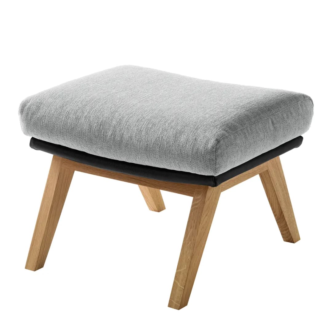 Hocker mit Holzfüßen | Mehrfarbig