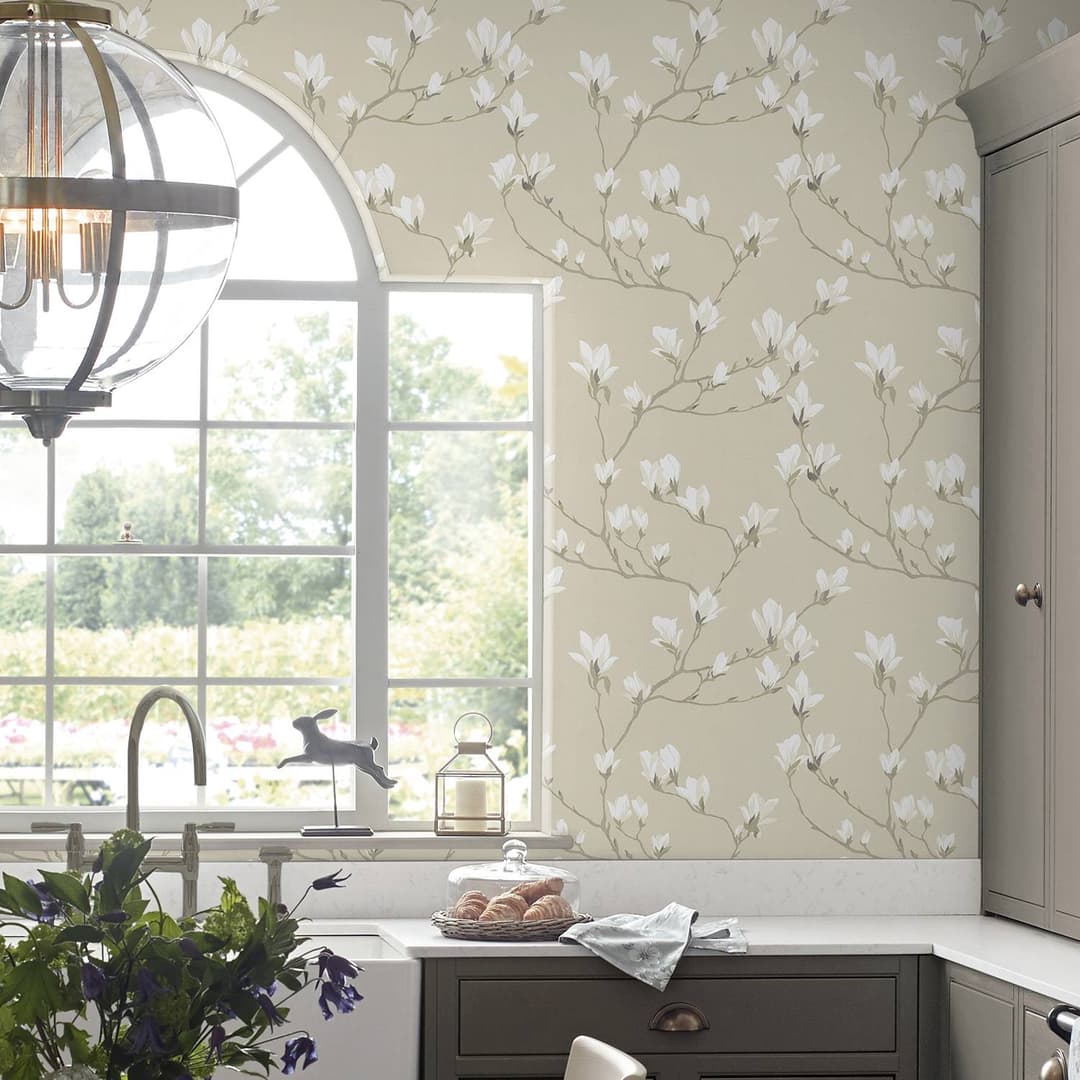 Vliestapete Magnolia Grove | Beige